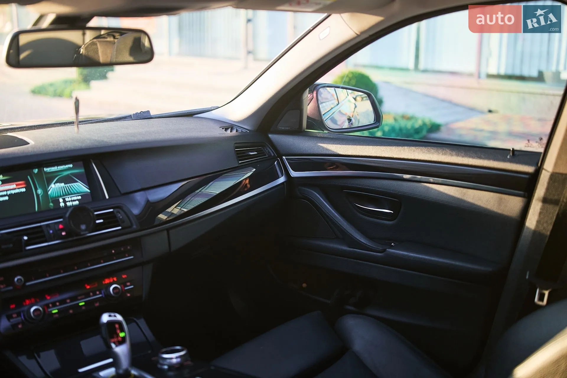 2015 BMW 5er - мініатюра 10