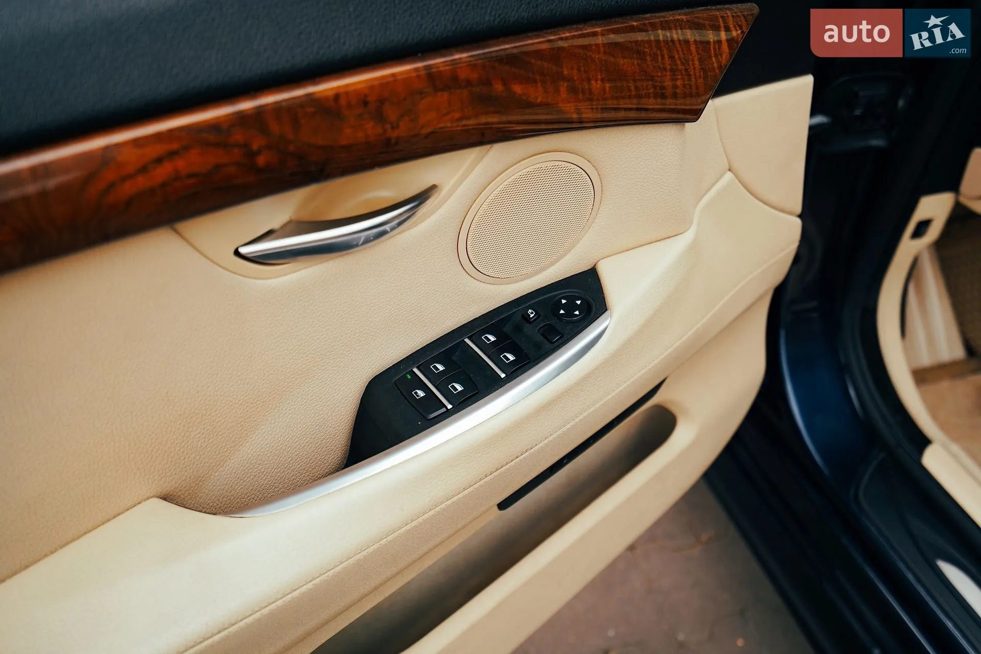 2010 BMW 5er - мініатюра 31