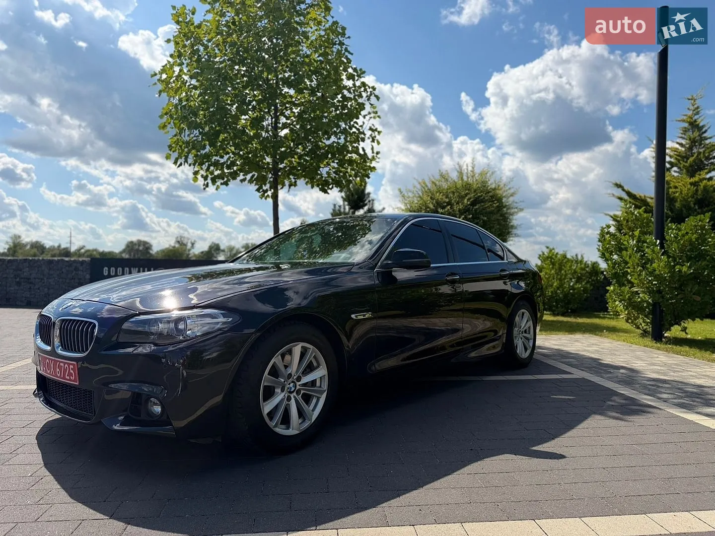 2015 BMW 5er - мініатюра 2