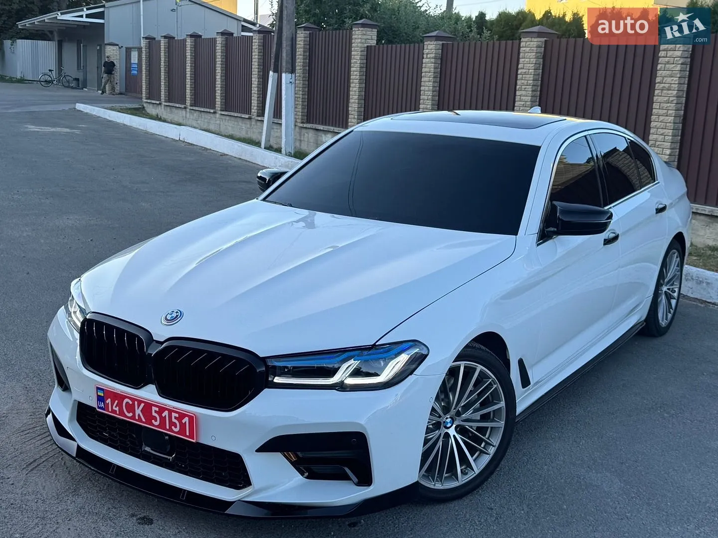 2017 BMW 5er - мініатюра 2