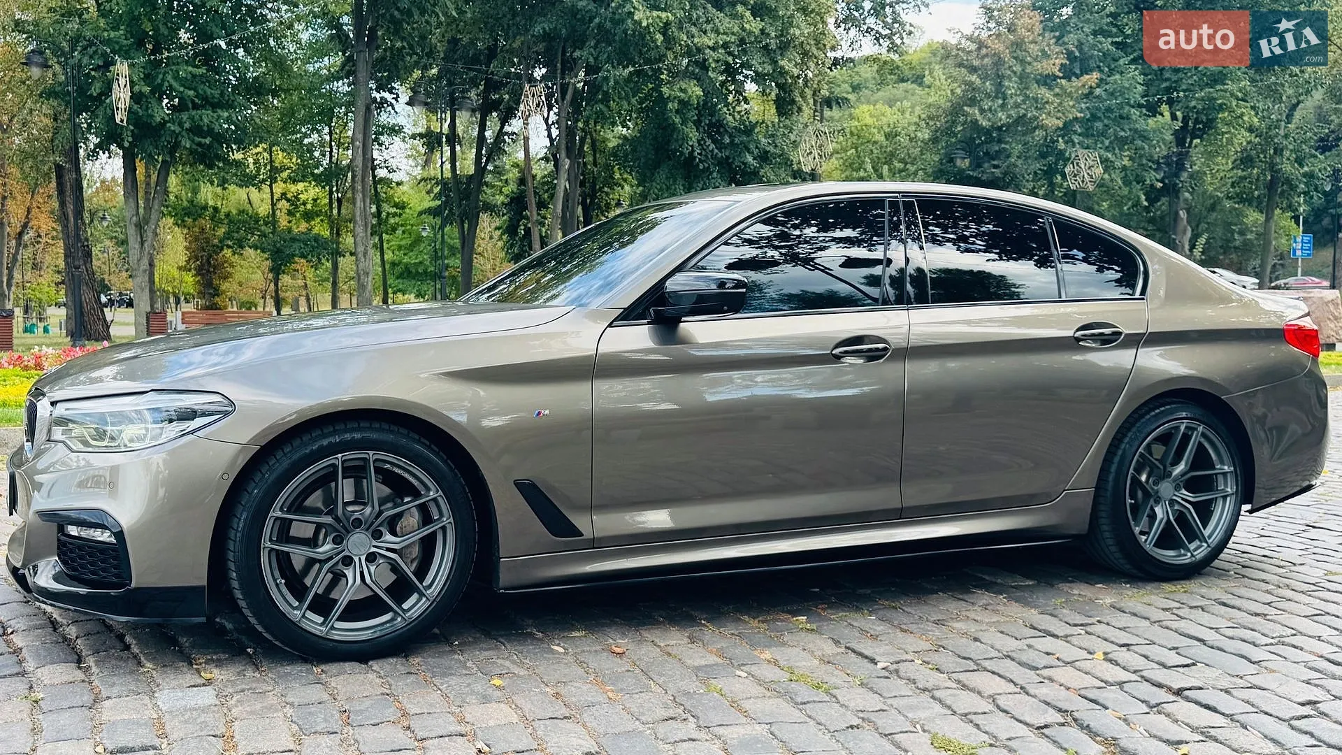 2018 BMW 5er - мініатюра 2