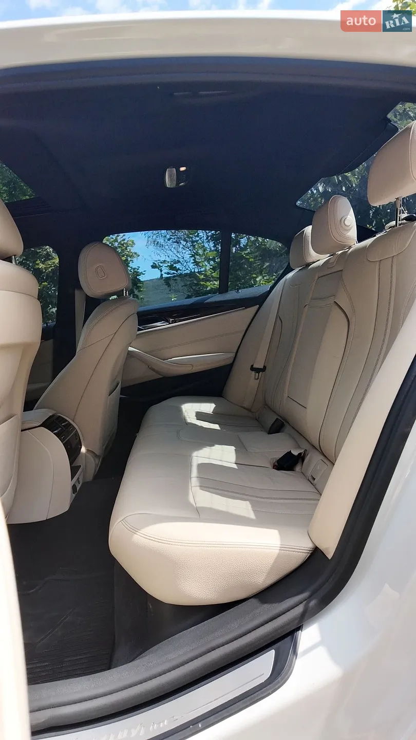 2017 BMW 5er - мініатюра 10