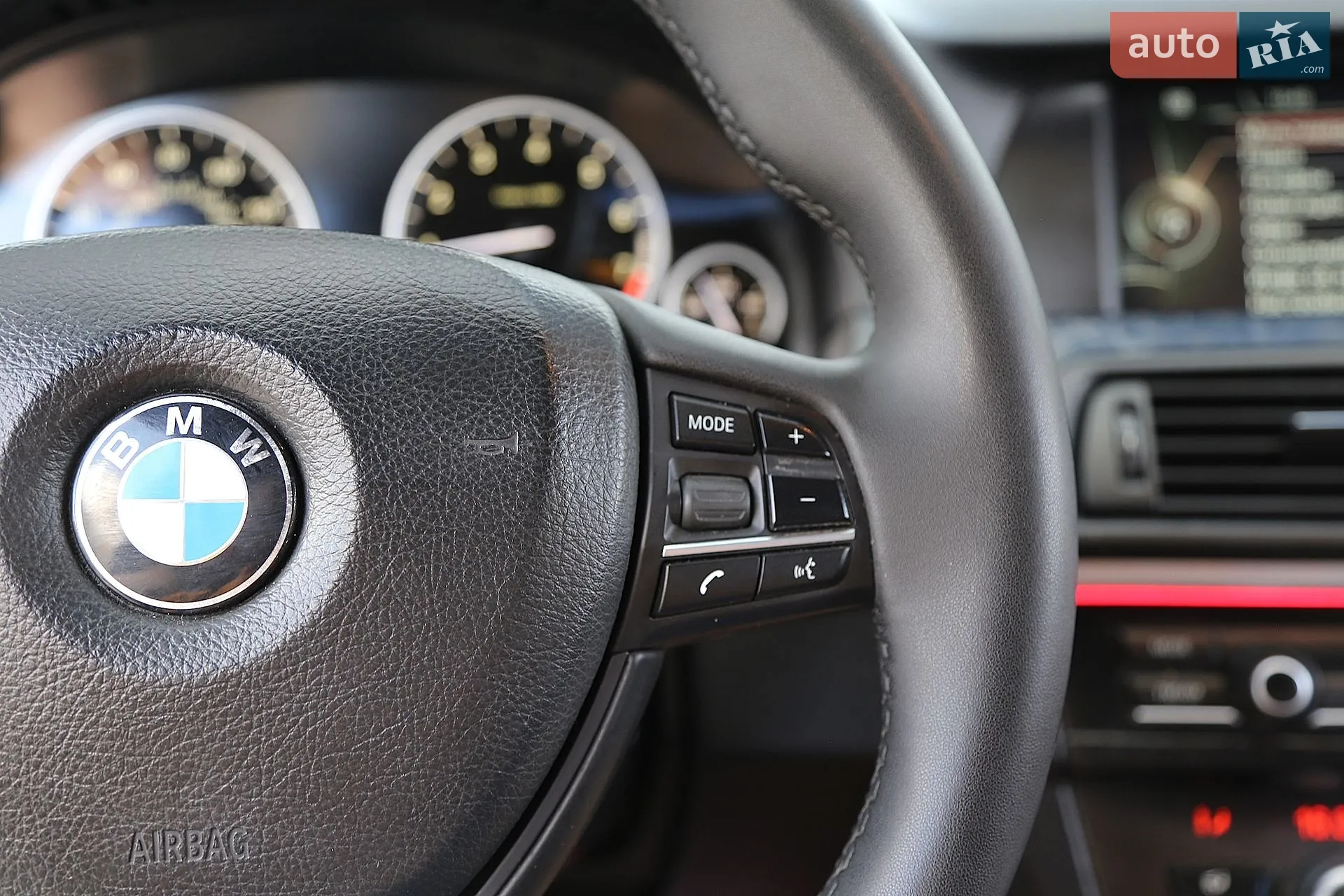 2012 BMW 5er - мініатюра 18