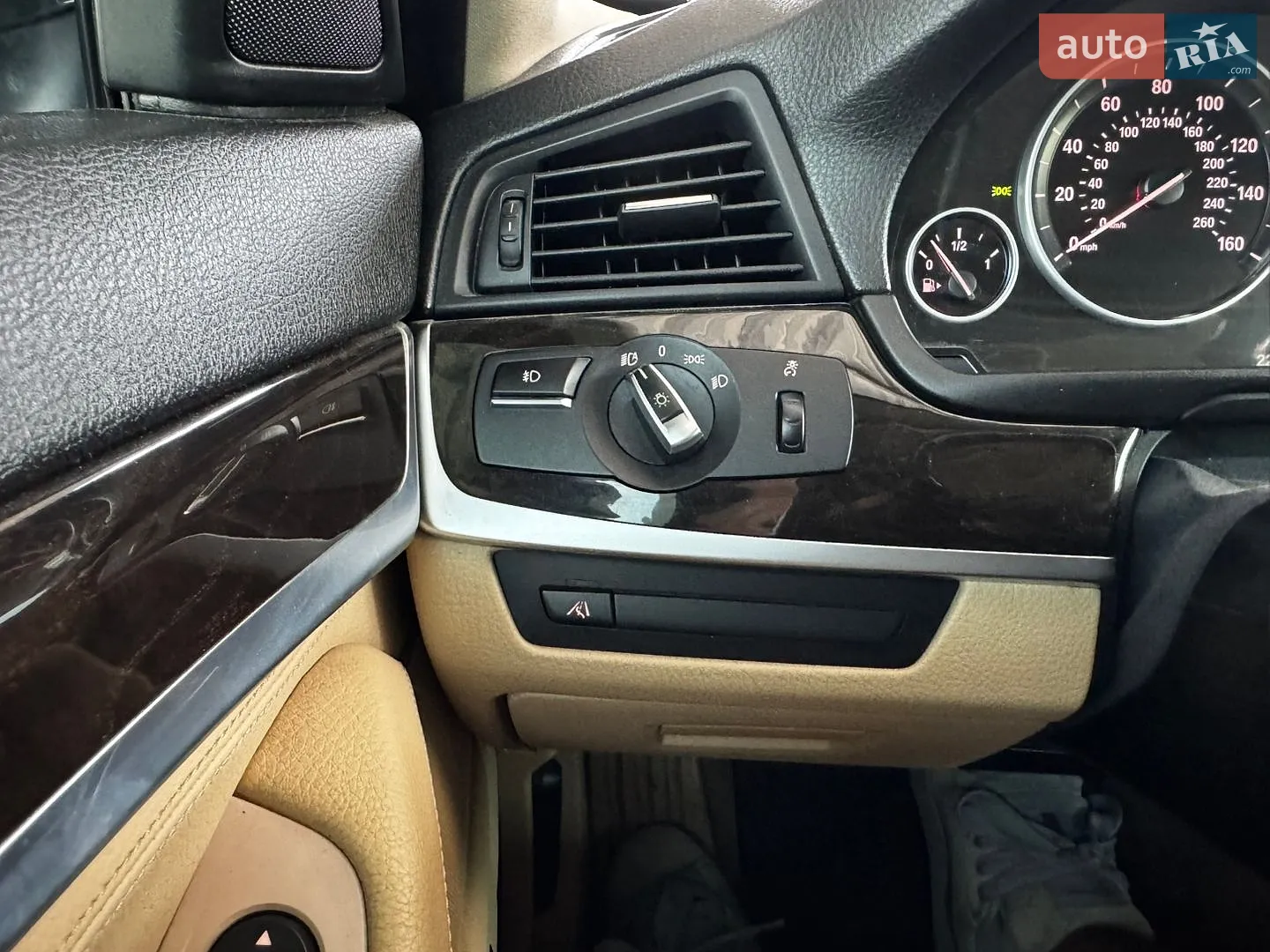 2012 BMW 5er - мініатюра 31