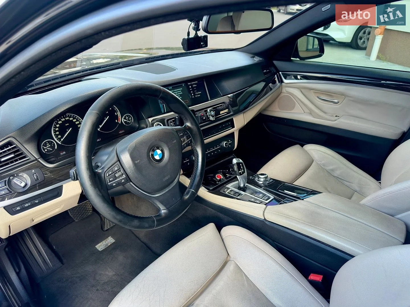2012 BMW 5er - мініатюра 13