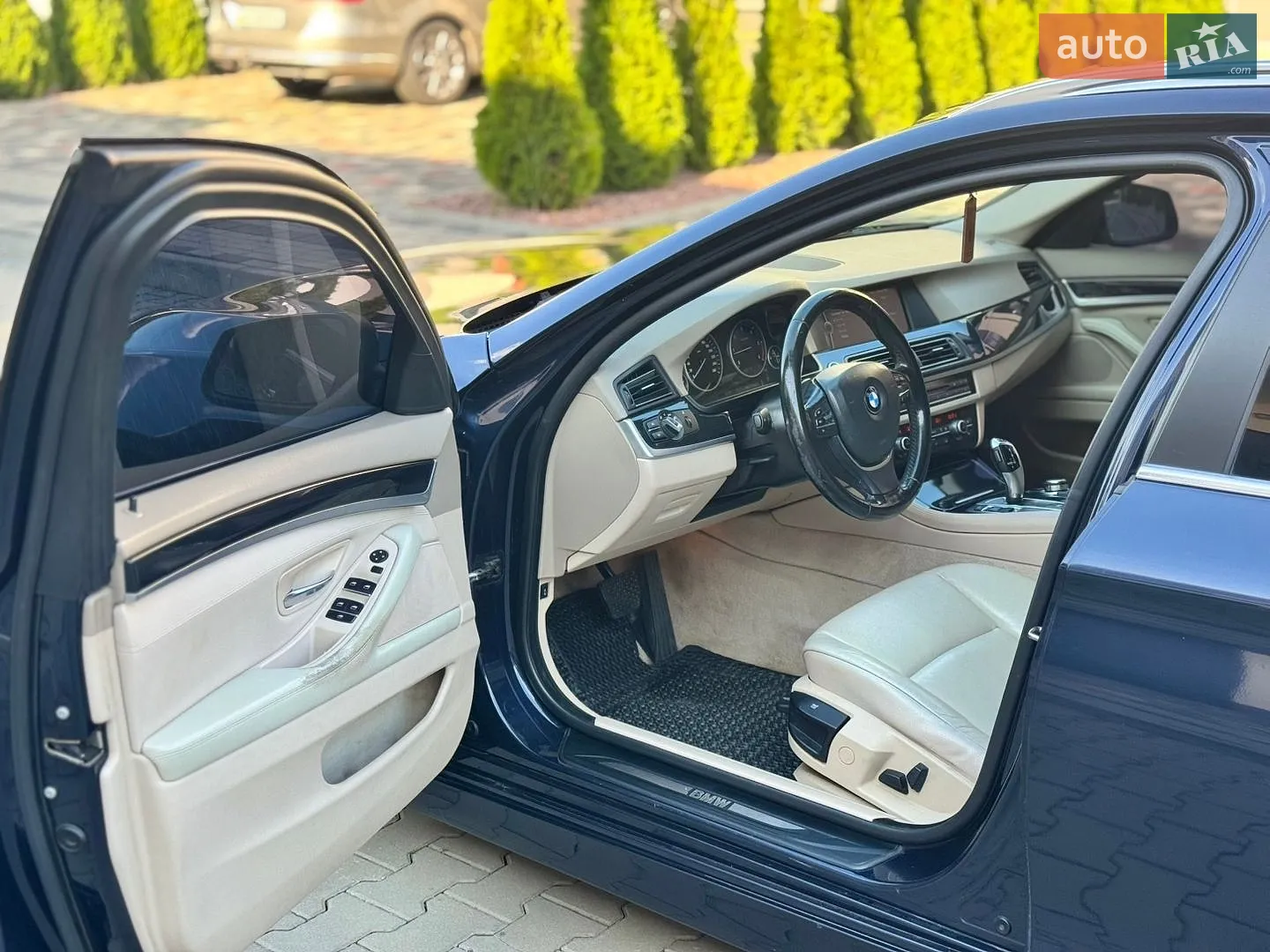 2012 BMW 5er - мініатюра 9