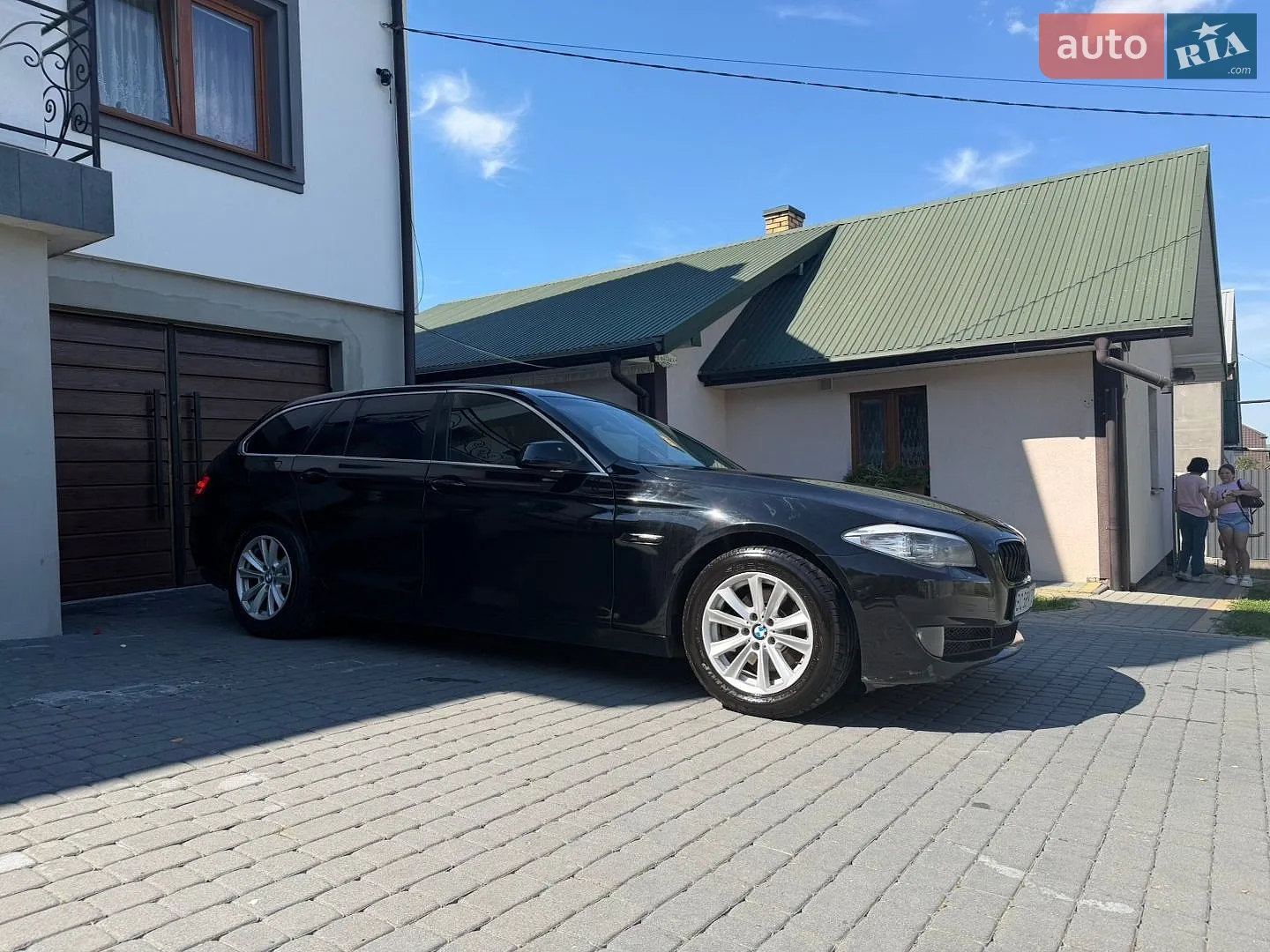 2010 BMW 5er - мініатюра 2