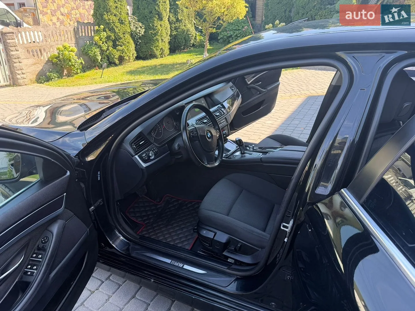 2010 BMW 5er - мініатюра 17
