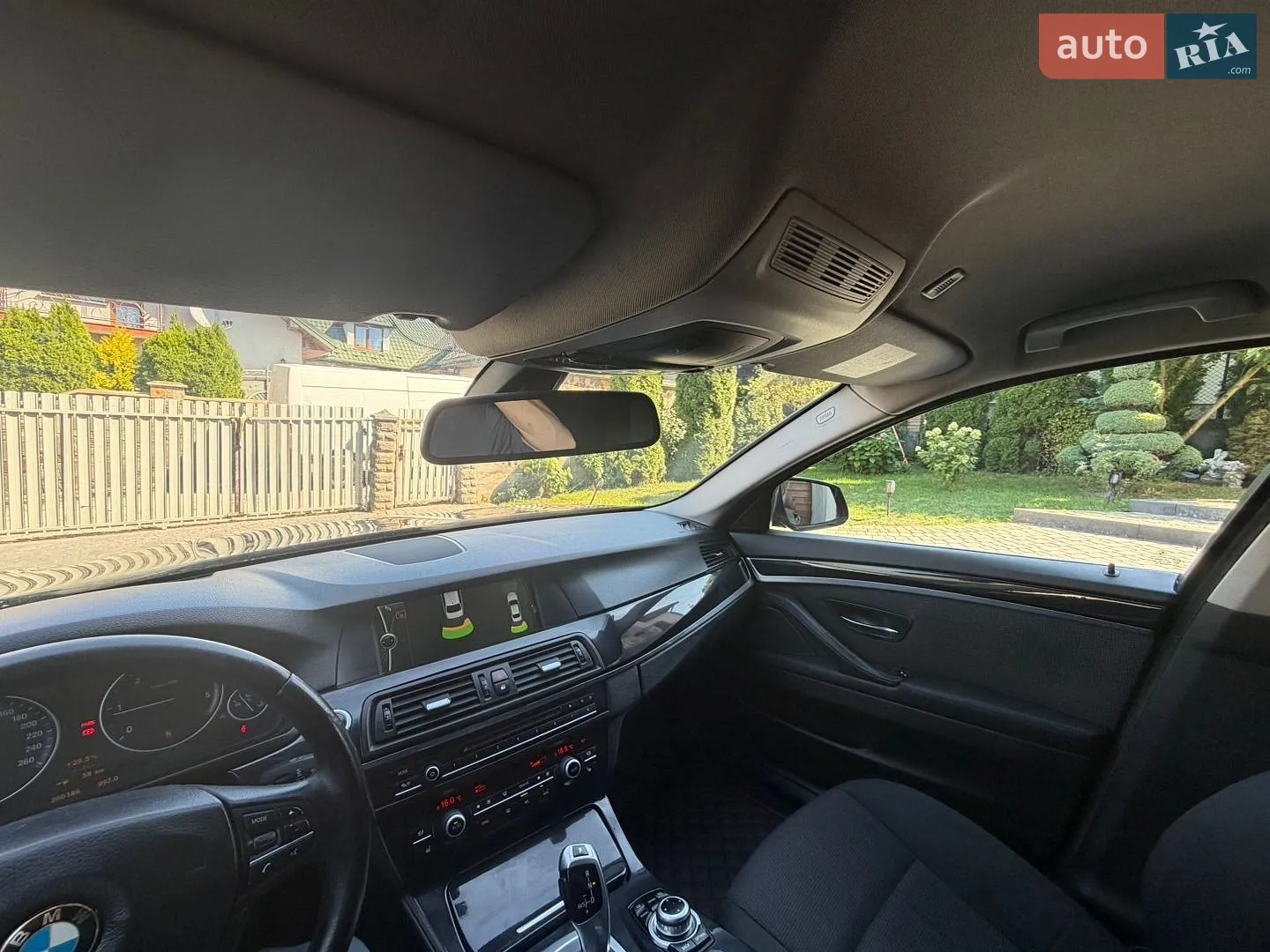 2010 BMW 5er - мініатюра 34