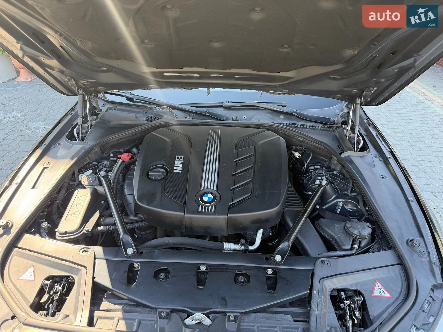 2010 BMW 5er - мініатюра 38