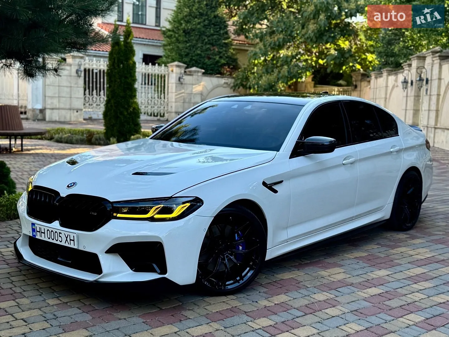 2019 BMW 5er - фото 1