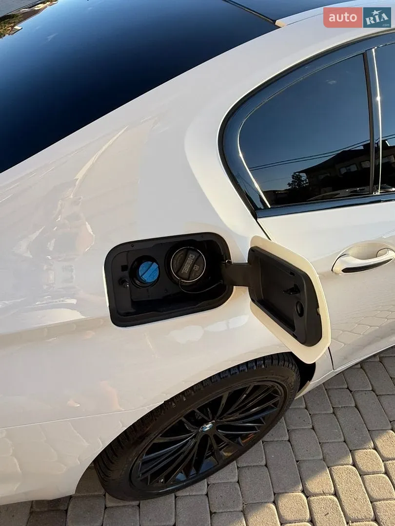 2017 BMW 5er - мініатюра 18