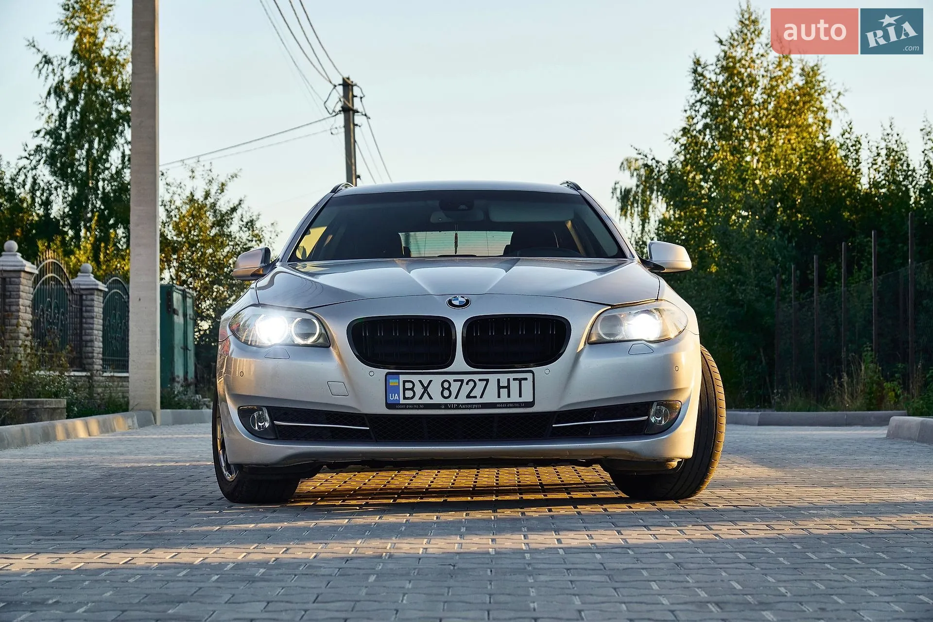 2010 BMW 5er - мініатюра 2