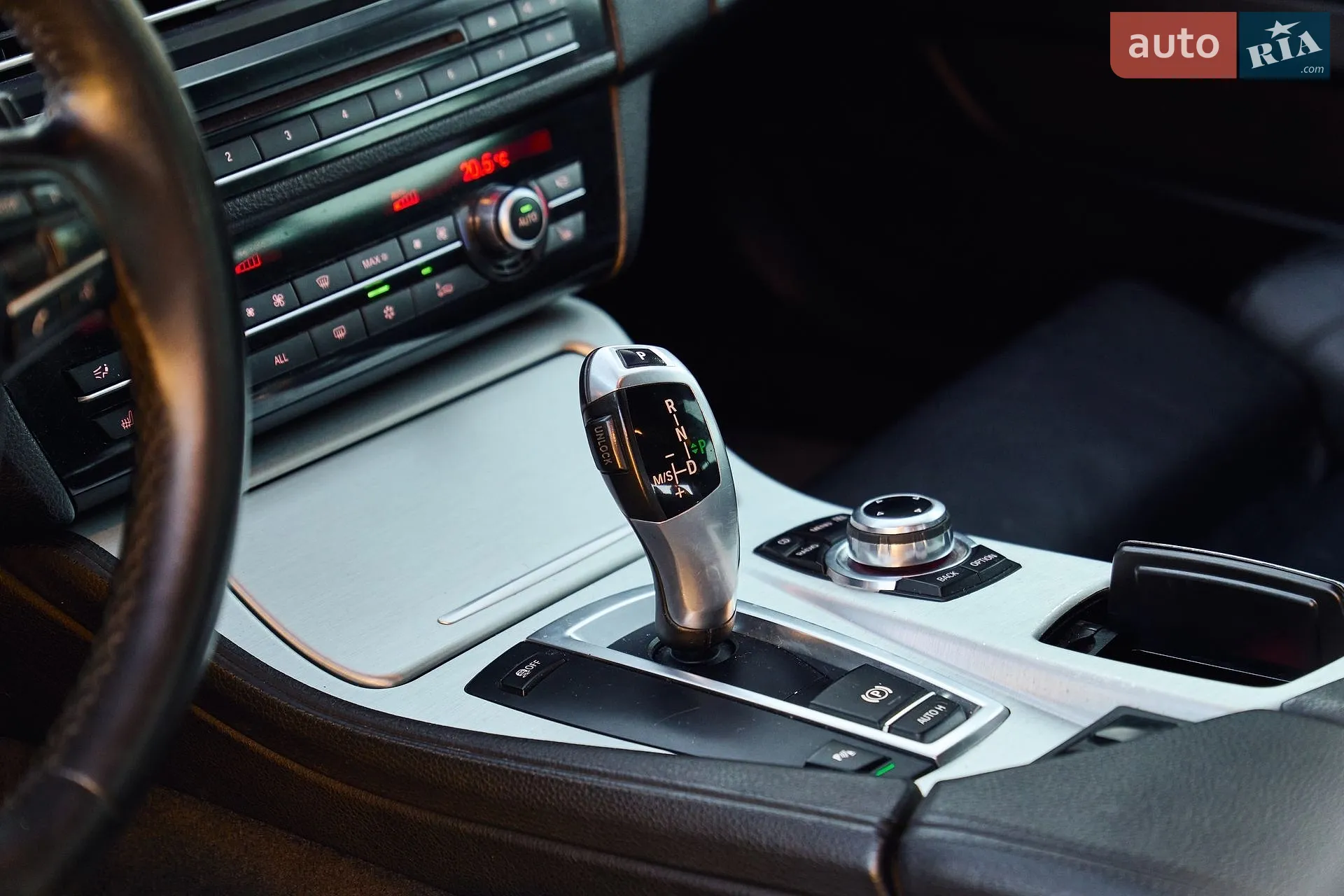 2010 BMW 5er - мініатюра 17