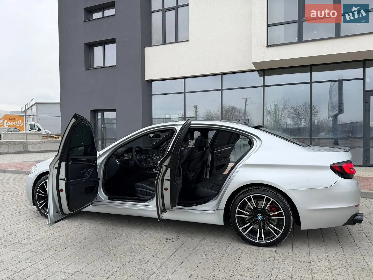 2010 BMW 5er - мініатюра 25