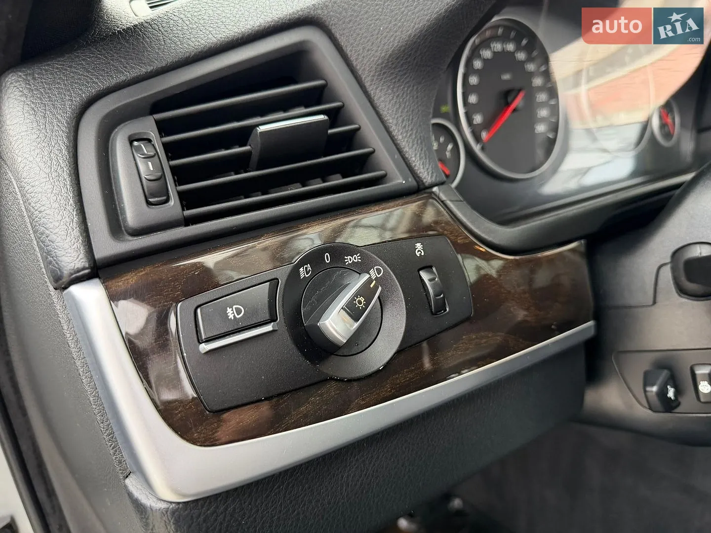 2010 BMW 5er - мініатюра 44