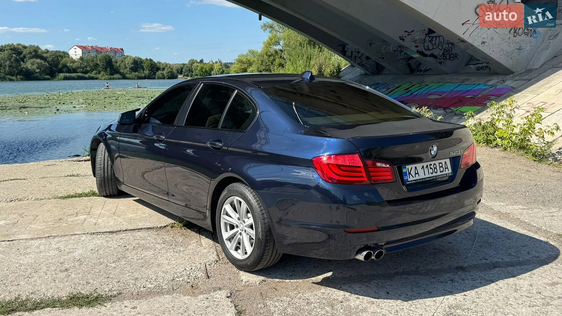 2011 BMW 5er - мініатюра 11