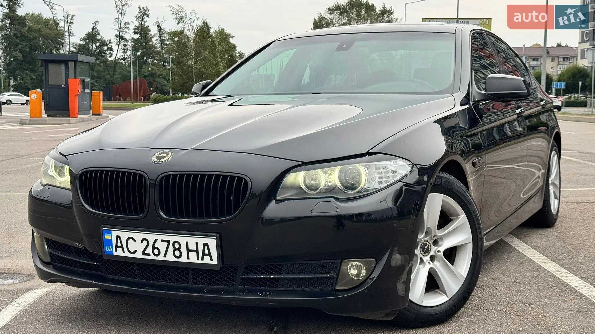 2011 BMW 5er - мініатюра 4