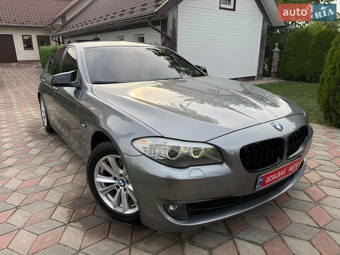 2011 BMW 5er - мініатюра 2