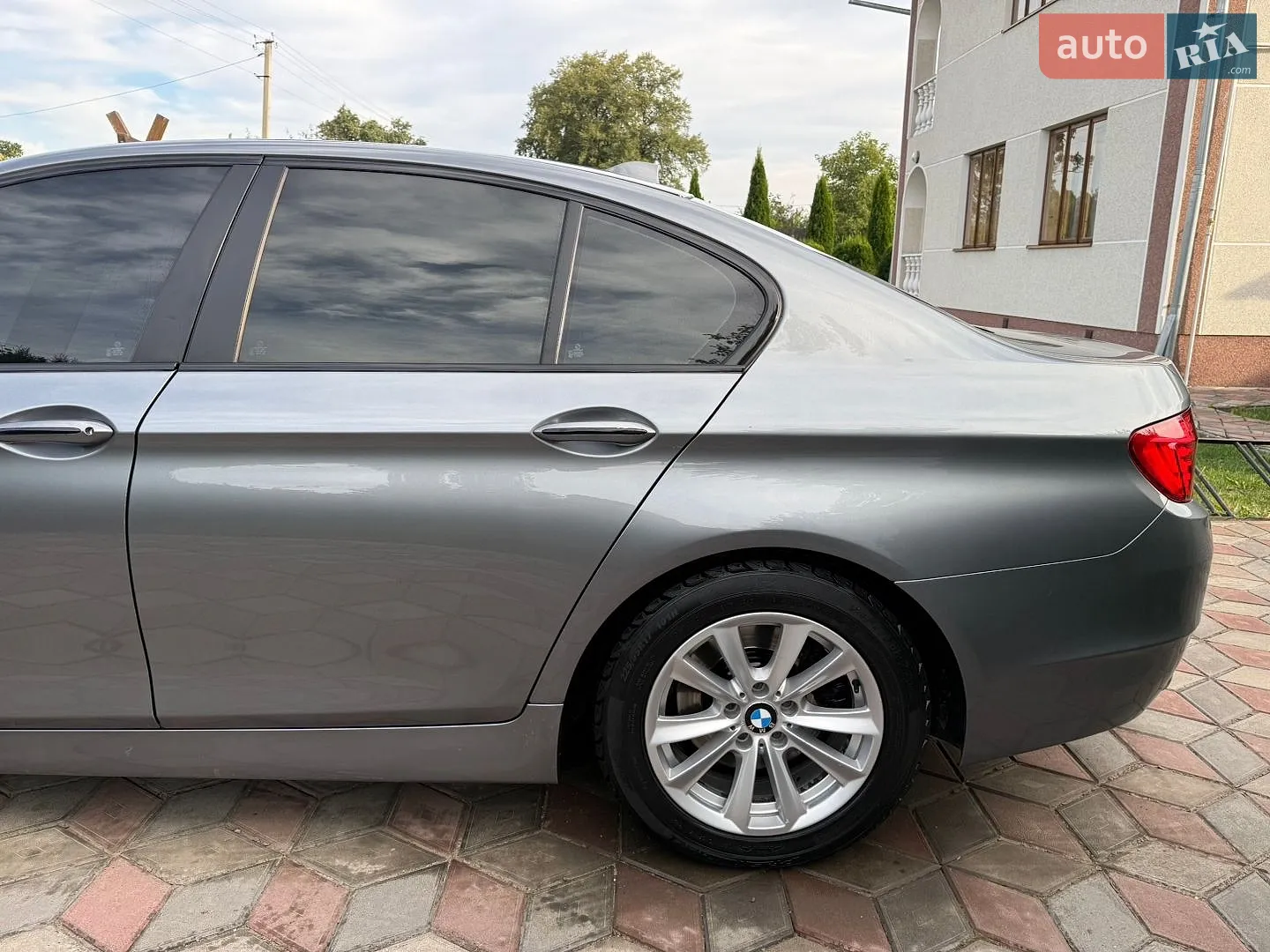 2011 BMW 5er - мініатюра 17