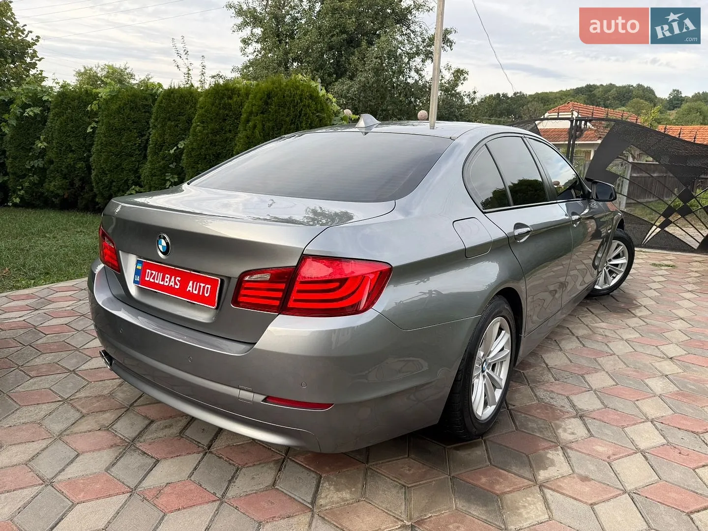 2011 BMW 5er - мініатюра 19