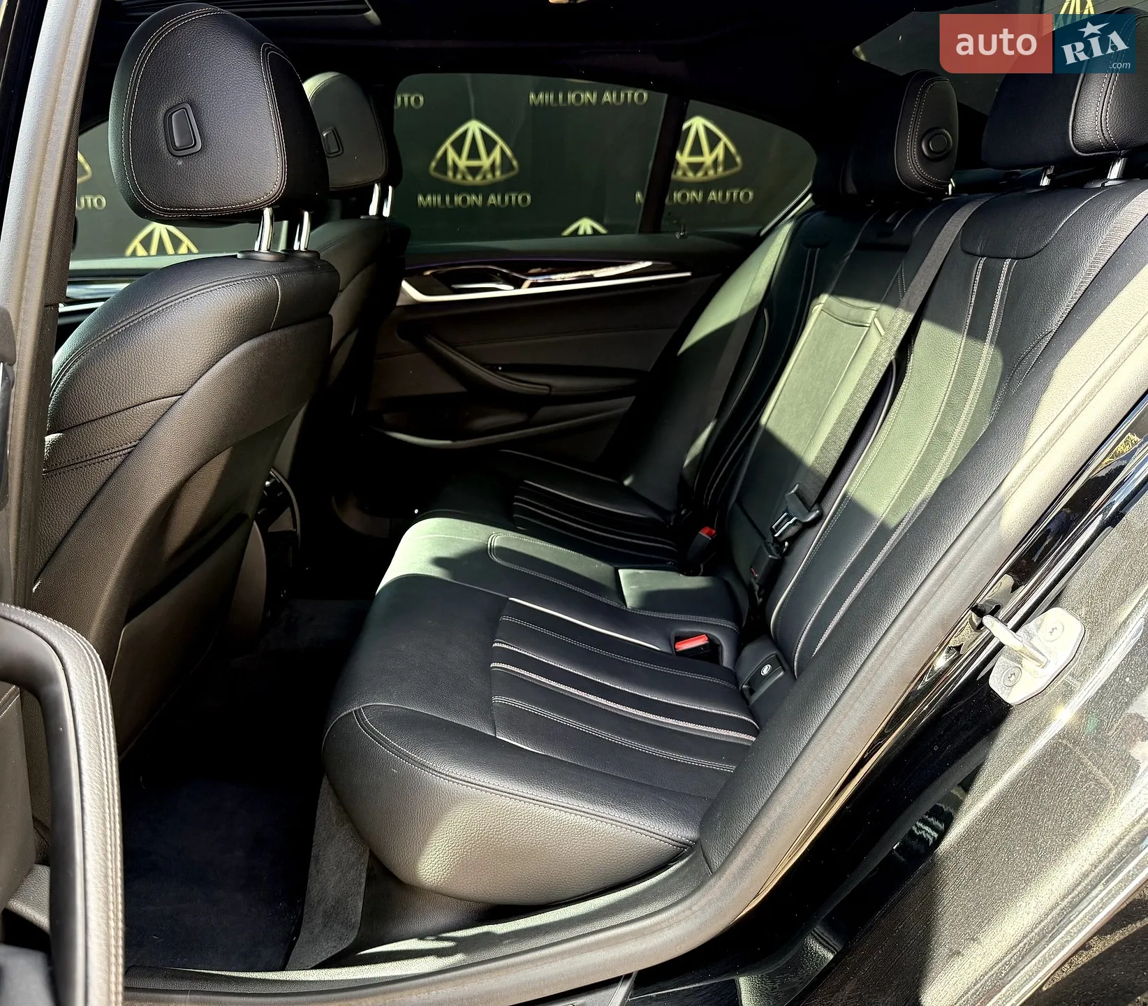 2020 BMW 5er - мініатюра 12