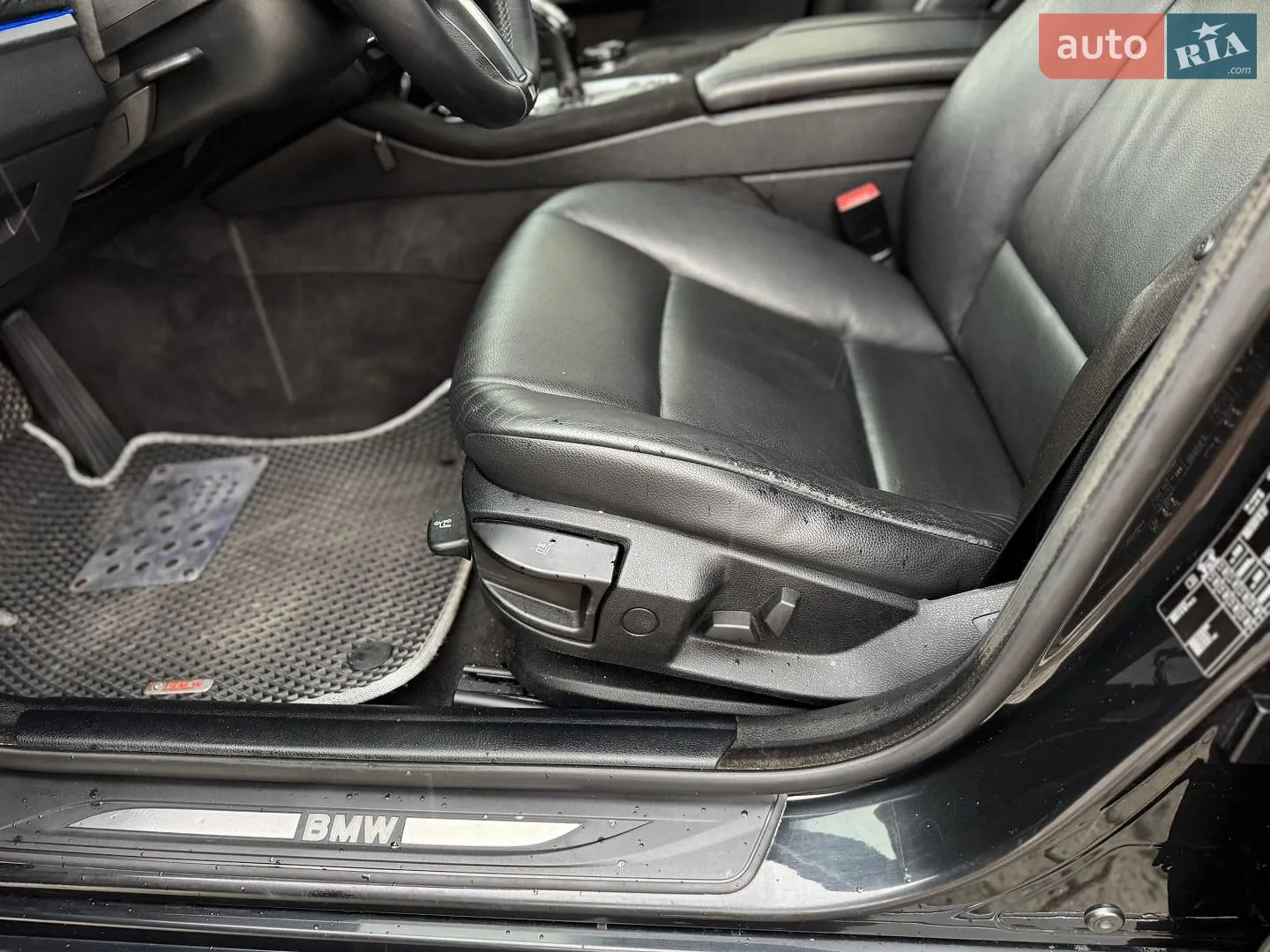 2010 BMW 5er - мініатюра 27