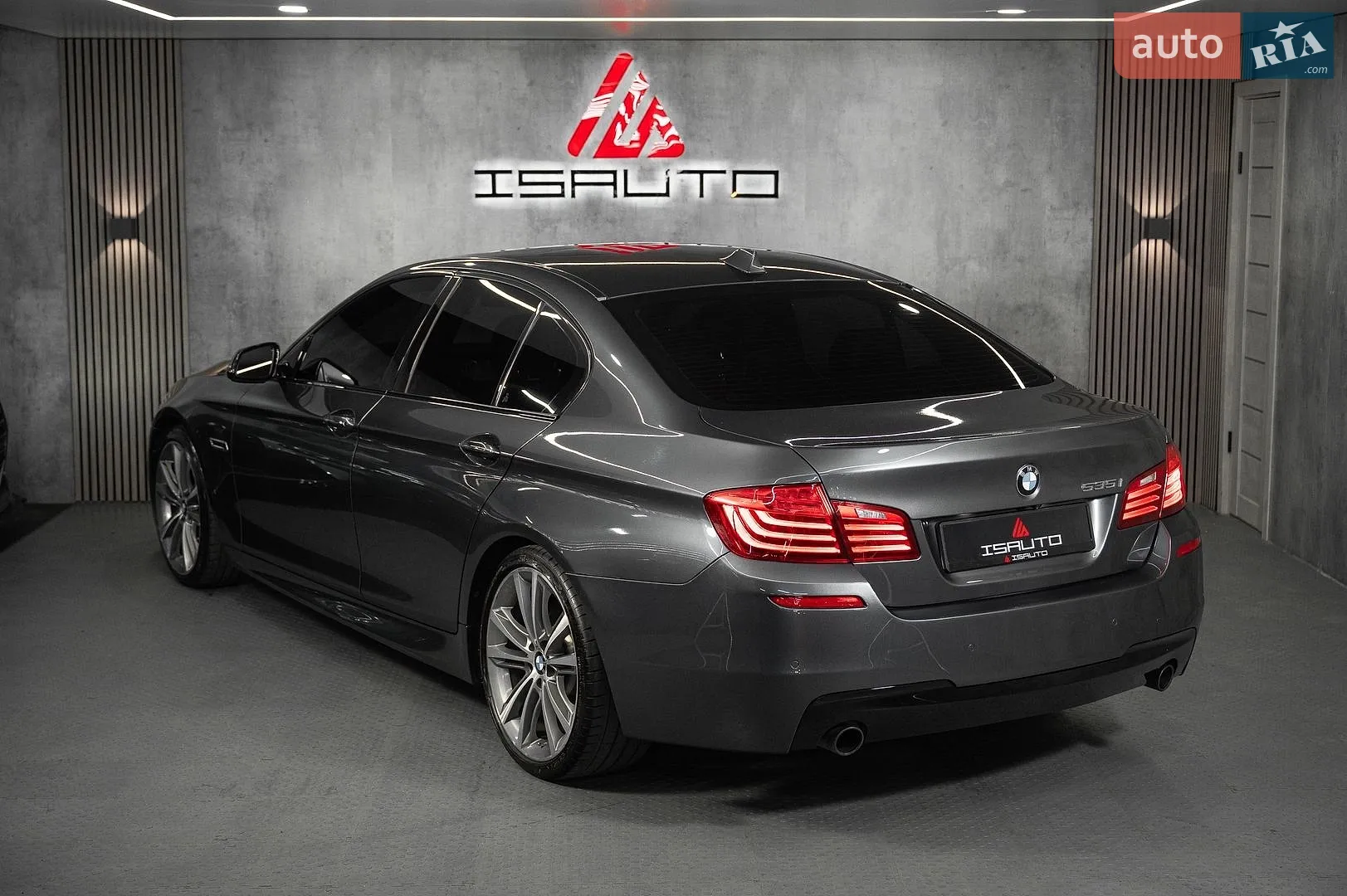 2016 BMW 5er - мініатюра 16