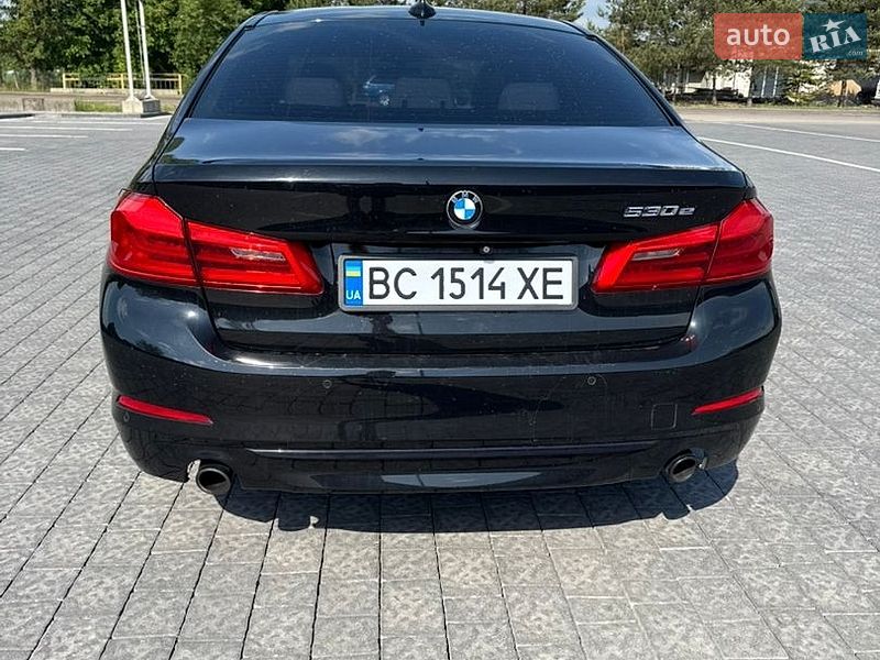 Седан BMW 5 Series 2017 в Львове