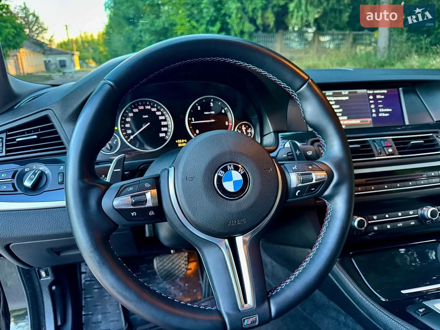 2010 BMW 5er - мініатюра 29