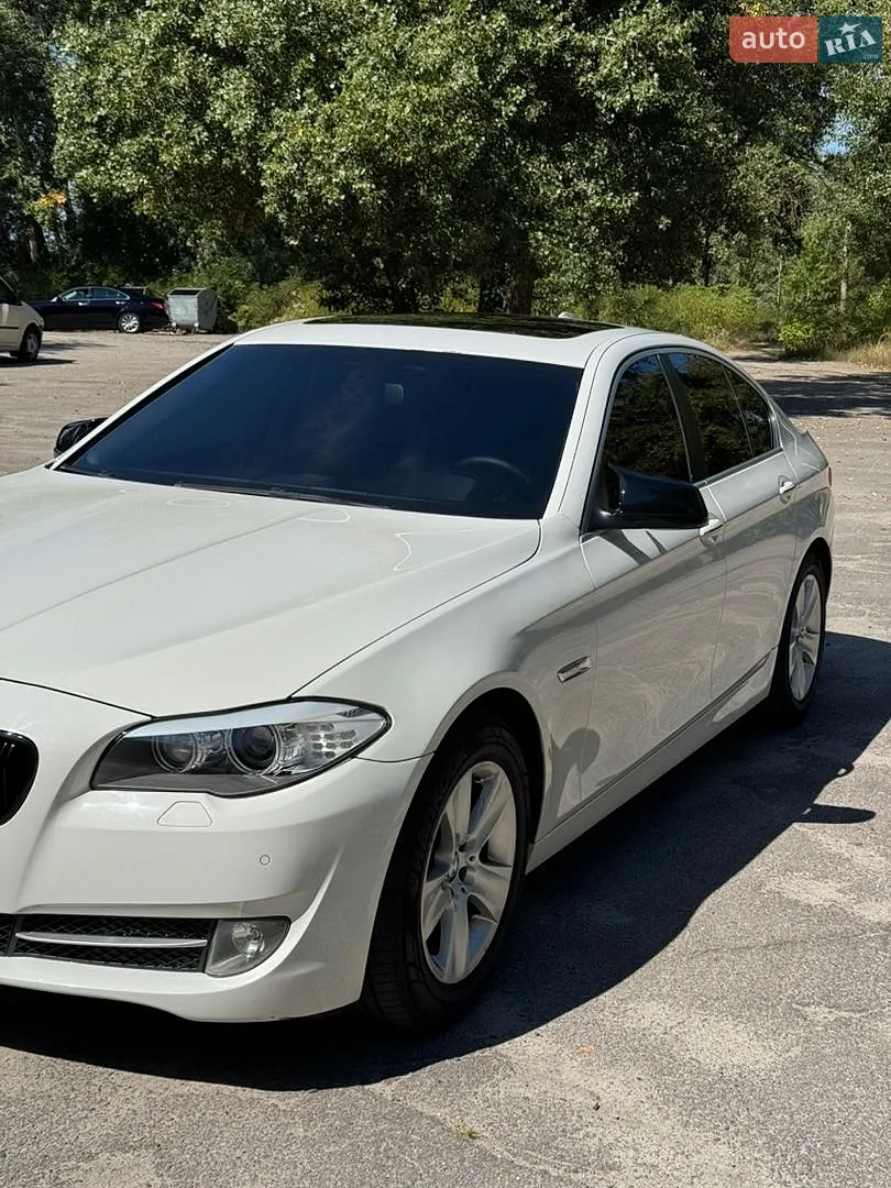 2012 BMW 5er - мініатюра 2