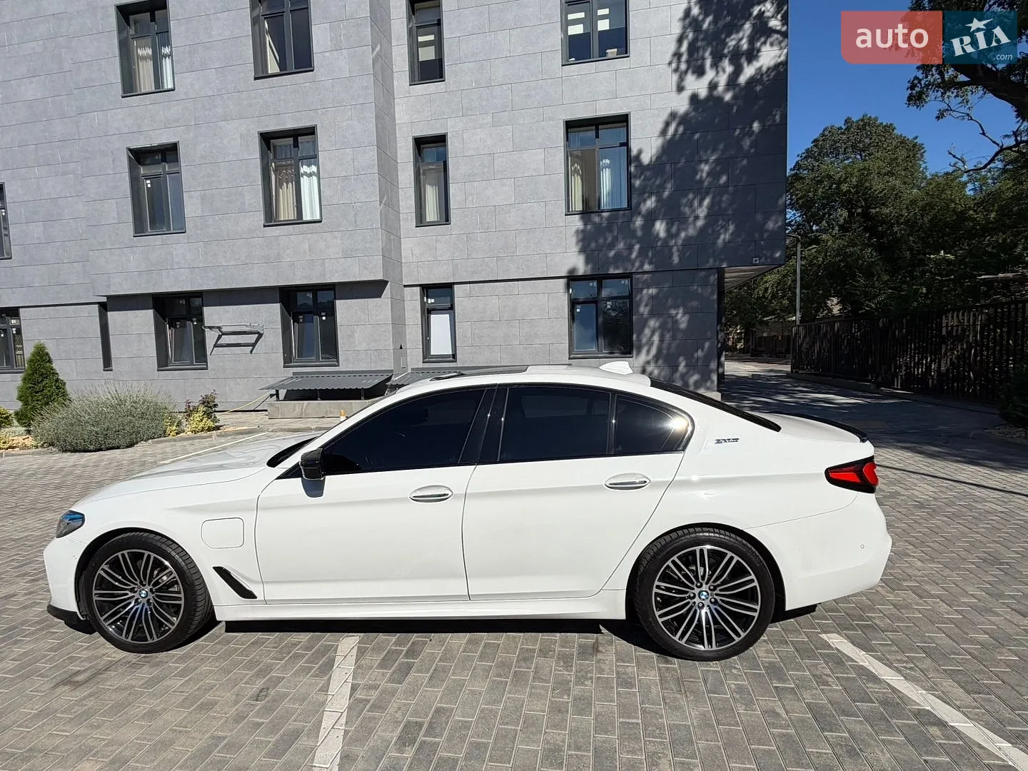 2017 BMW 5er - мініатюра 9