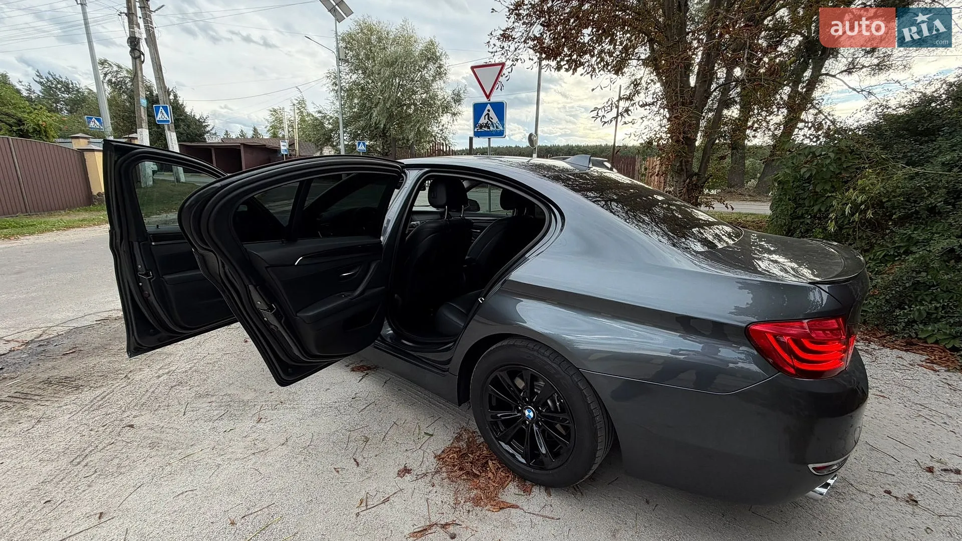 2016 BMW 5er - мініатюра 33