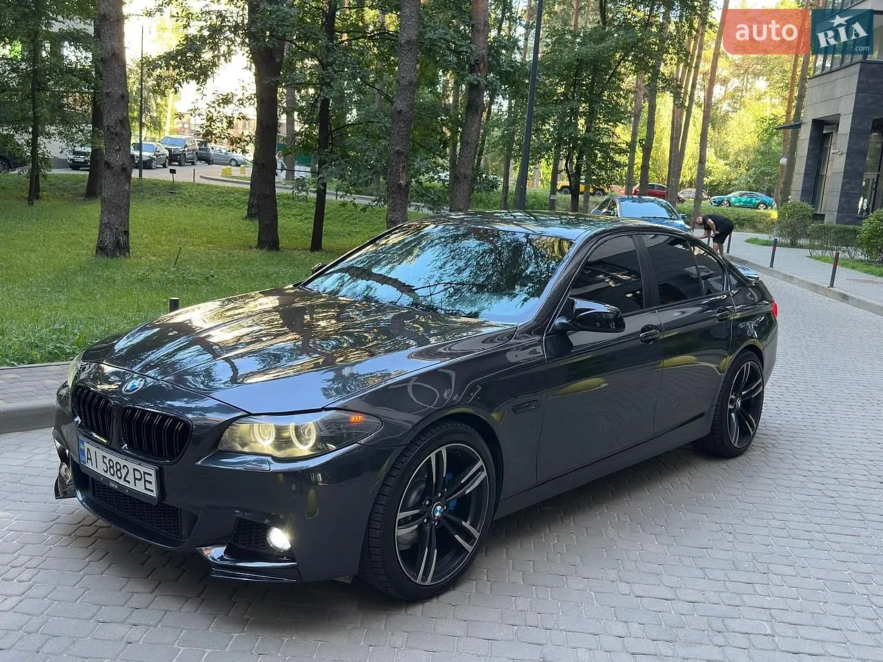 2013 BMW 5er - мініатюра 2