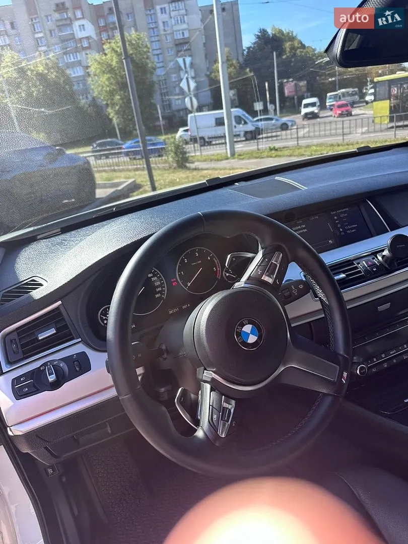 2010 BMW 5er - мініатюра 22