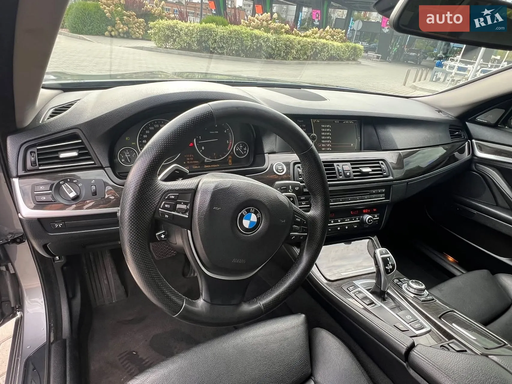 2010 BMW 5er - мініатюра 5