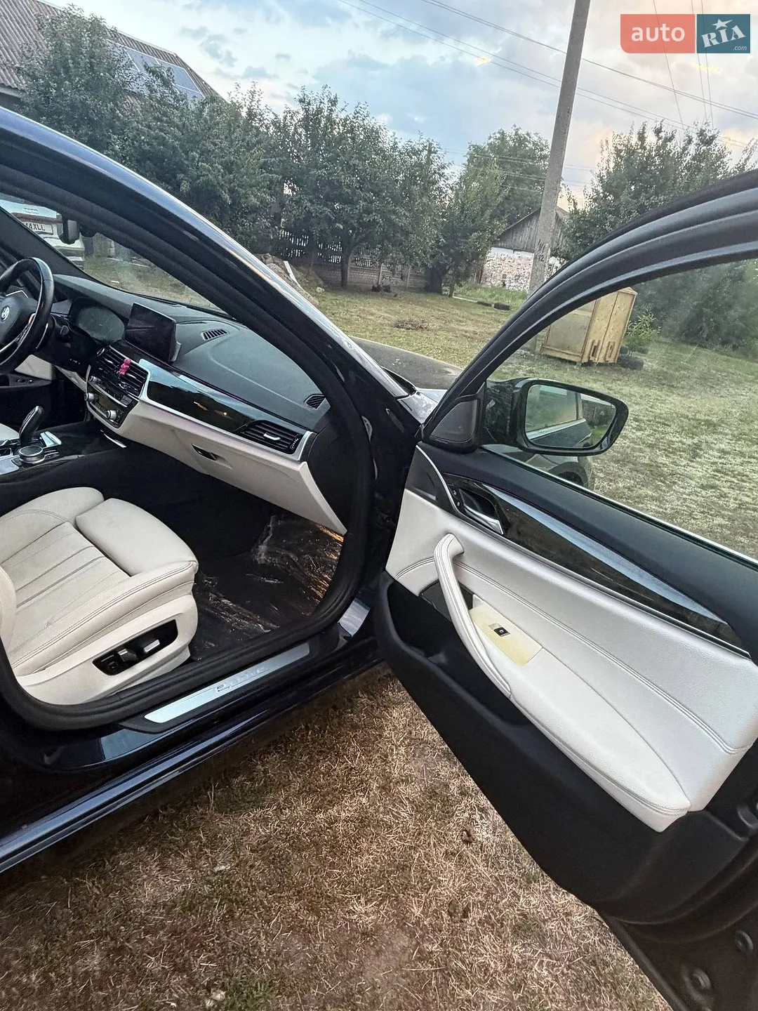 2018 BMW 5er - мініатюра 2