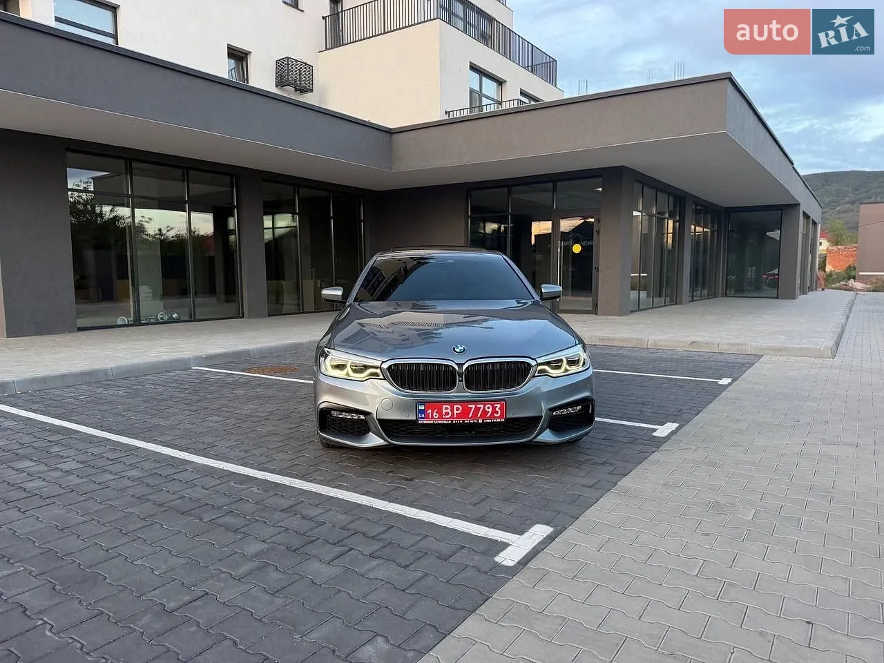 2018 BMW 5er - мініатюра 3