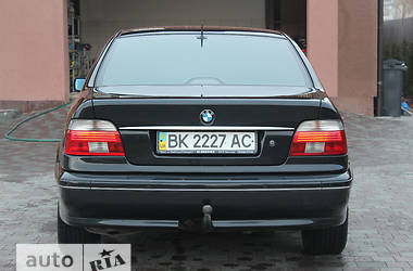 Седан BMW 5 Series 2003 в Дубно