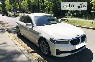 Седан BMW 520 2020 в Киеве