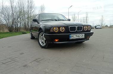 Седан BMW 520 1991 в Нововолинську