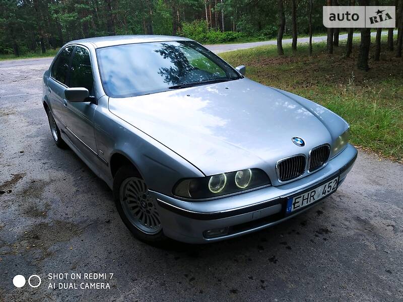 BMW 525