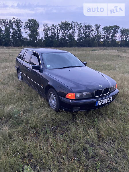 BMW 525