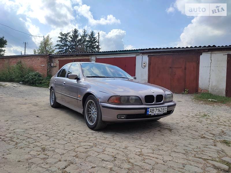 BMW 525
