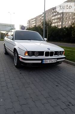 Седан BMW 525 1991 в Хмельницком