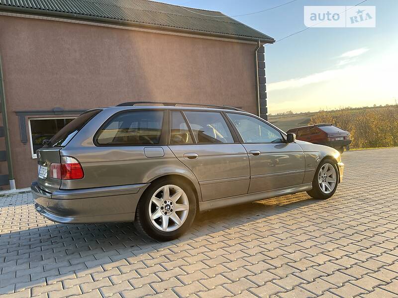 BMW 525