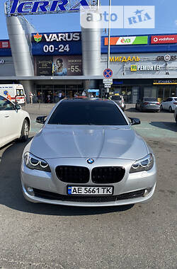 Седан BMW 528 2012 в Днепре