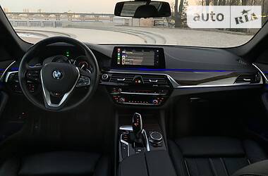 Седан BMW 530 2018 в Киеве