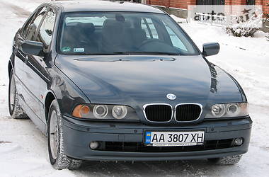 Седан BMW 530 2001 в Киеве