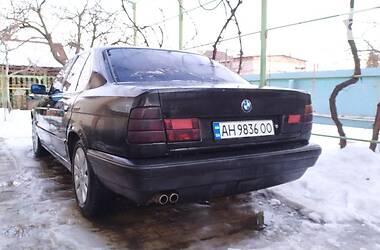 Седан BMW 530 1992 в Славянске